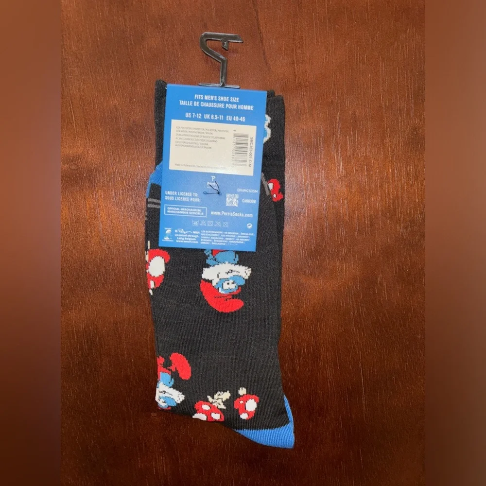 THE SMURFS NOVELTY CREW SOCKS NWT MEN’S SHOE SIZE 7-12